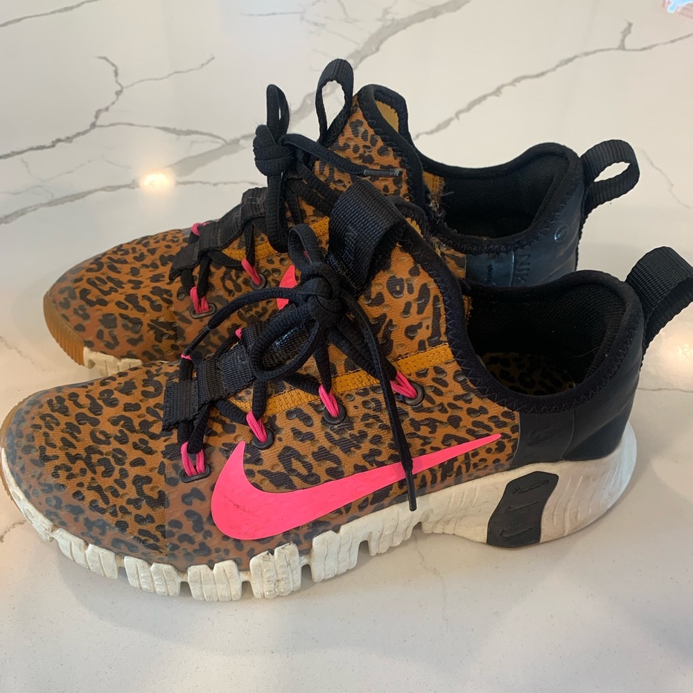 Nike Leopard Print Running Shoe